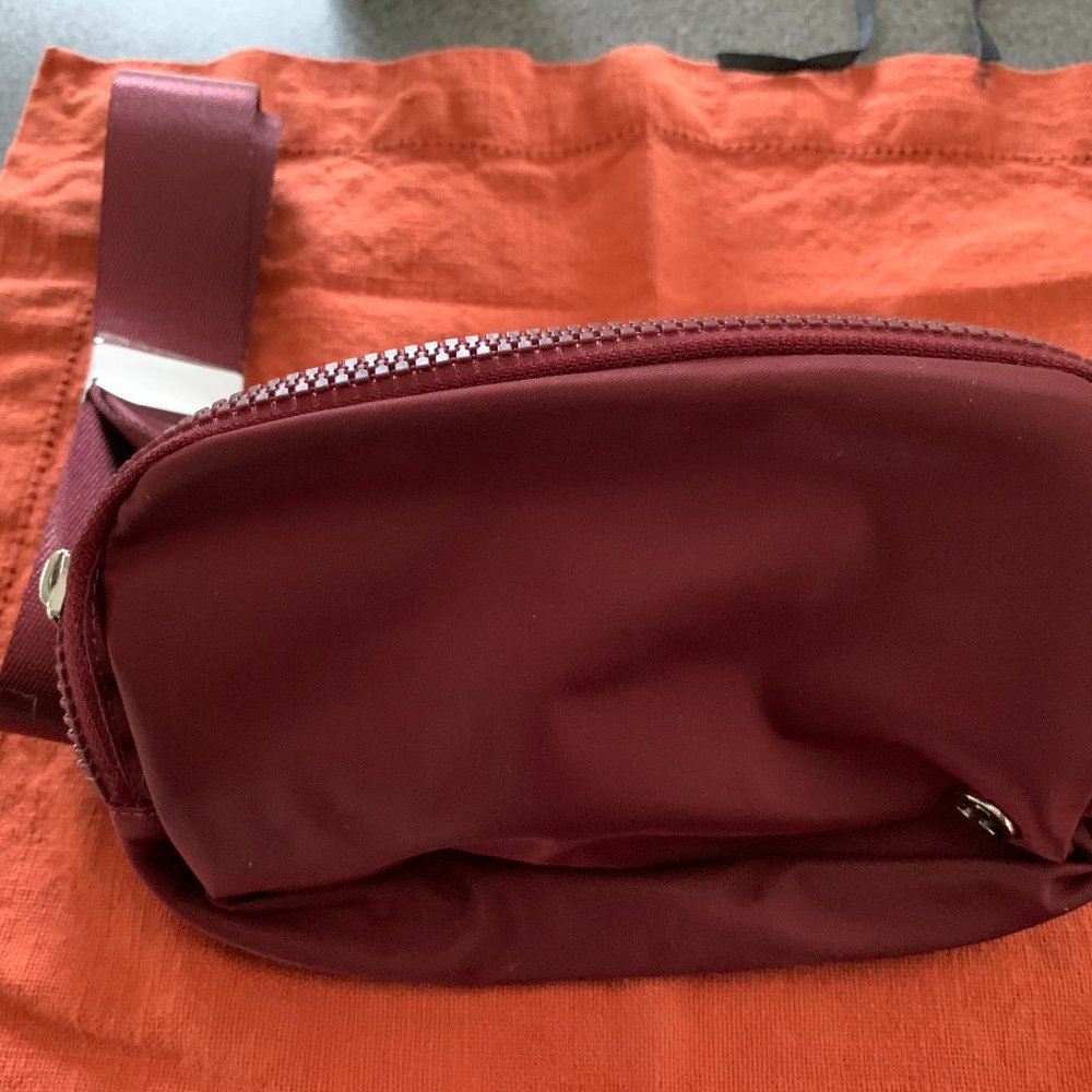 NEW With Tags, Lululemon Everywhere Belt Bag Maroon Burgundy Red Merlot